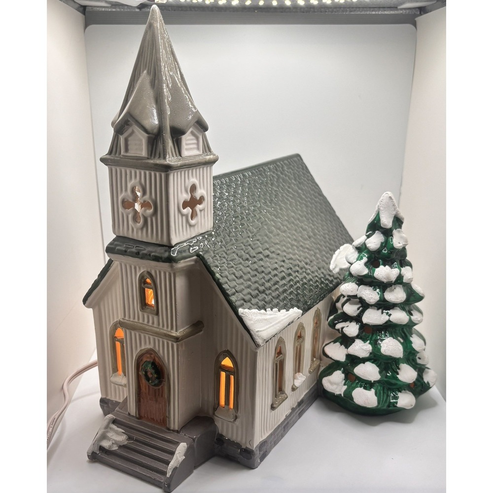 Dept 56 Snow Village All Saints Church 1986 VTG Xmas Light NO BOX 50709 READ